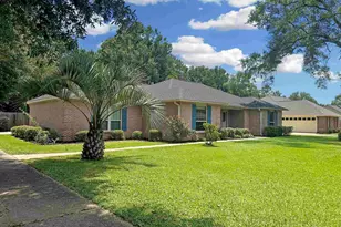 6074 Sunnyridge Dr, Milton, FL 32570 - Photo 2