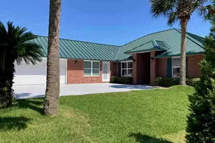 6735 Tidewater Dr, Navarre, FL 32566 - Photo 4