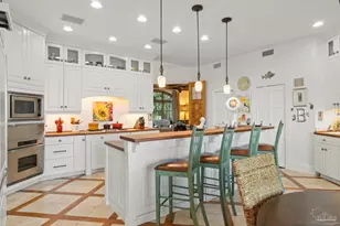 1203 Soundview Trail, Gulf Breeze, FL 32561 - Photo 10