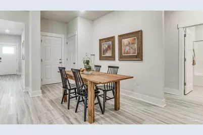 8057 Fir Tree Dr, Milton, FL 32583 - Photo 8