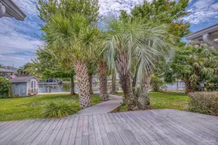 3367 Circle Dr, Gulf Breeze, FL 32563 - Photo 30