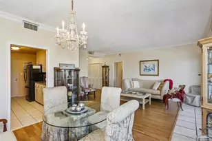 825 Bayshore Dr, Pensacola, FL 32507 - Photo 6