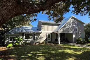 68 Shoreline Dr, Gulf Breeze, FL 32561 - Photo 1