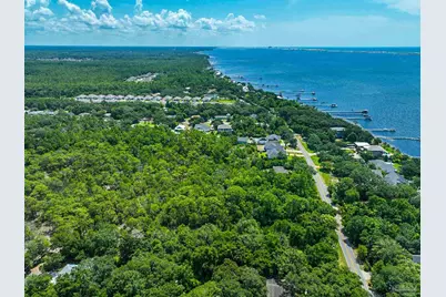 5364 Soundside Dr, Gulf Breeze, FL 32561 - Photo 20