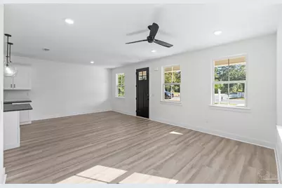 2419 N L St, Pensacola, FL 32501 - Photo 8