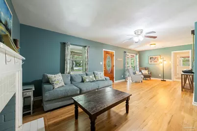 422 Fairpoint Dr, Gulf Breeze, FL 32561 - Photo 12