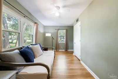 422 Fairpoint Dr, Gulf Breeze, FL 32561 - Photo 30