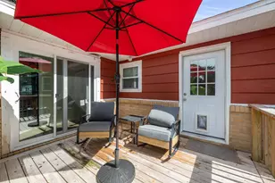 422 Fairpoint Dr, Gulf Breeze, FL 32561 - Photo 24