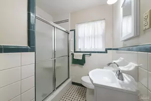 422 Fairpoint Dr, Gulf Breeze, FL 32561 - Photo 28