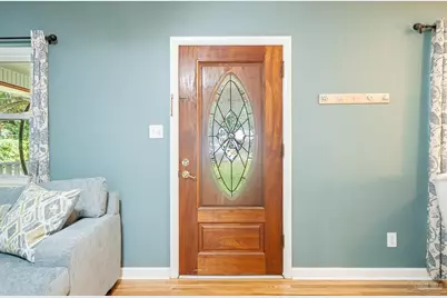 422 Fairpoint Dr, Gulf Breeze, FL 32561 - Photo 8