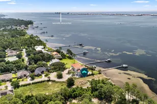 1709 Brooke Beach Dr, Navarre, FL 32566 - Photo 1