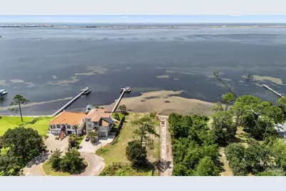 1709 Brooke Beach Dr, Navarre, FL 32566 - Photo 8