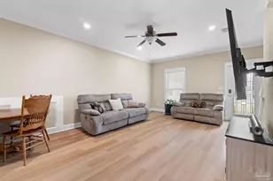 5740 Blackhorse Cir, Pensacola, FL 32526 - Photo 10