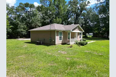 820 Fannie Rd, Century, FL 32535 - Photo 4