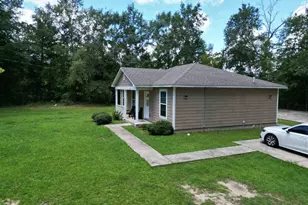 820 Fannie Rd, Century, FL 32535 - Photo 10