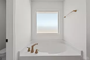 7929 Twin Lake Dr, Milton, FL 32583 - Photo 22