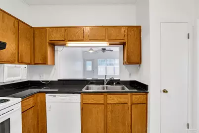 601 E Burgess Rd #K11, Pensacola, FL 32504 - Photo 6