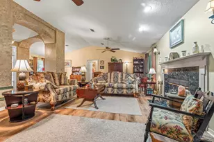 6136 Arnies Way, Milton, FL 32570 - Photo 4