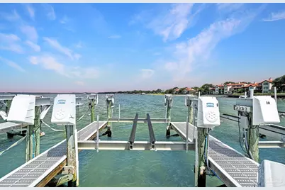 80 Baybridge Dr #B, Gulf Breeze, FL 32561 - Photo 2