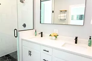 157 S Spring St, Pensacola, FL 32502 - Photo 24