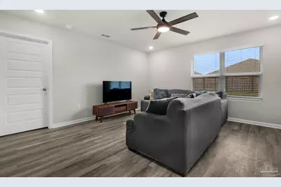 4376 White Cedar Ct, Pace, FL 32571 - Photo 4