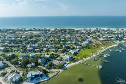 800 Largo Dr, Pensacola Beach, FL 32561 - Photo 54