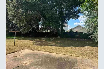 206 N Garfield Dr, Pensacola, FL 32505 - Photo 2