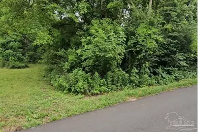 70 Juniper St, McDavid, FL 32568 - Photo 2