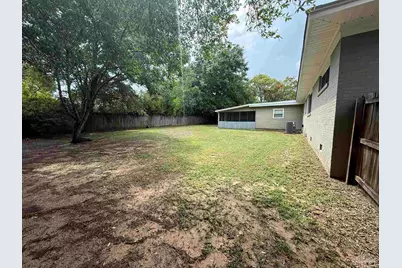 2005 Peyton Dr, Pensacola, FL 32503 - Photo 20