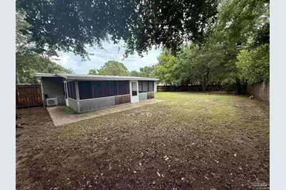 2005 Peyton Dr, Pensacola, FL 32503 - Photo 22