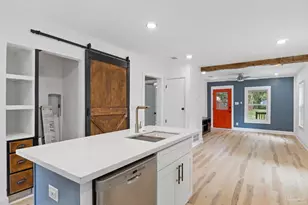 215 E Bobe St, Pensacola, FL 32503 - Photo 16