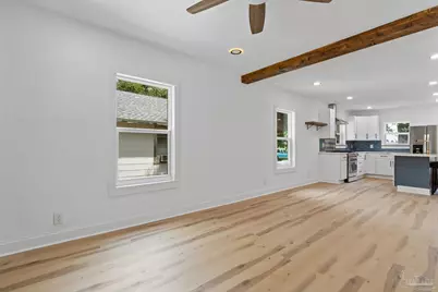 215 E Bobe St, Pensacola, FL 32503 - Photo 10