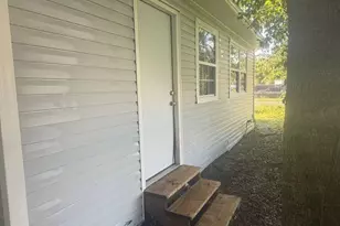 2303 W Brainerd St, Pensacola, FL 32505 - Photo 2