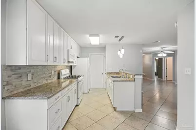 1123 Simpson St, Pensacola, FL 32526 - Photo 12