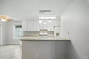 1123 Simpson St, Pensacola, FL 32526 - Photo 16