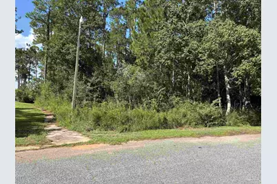 4568 Bayside Dr, Milton, FL 32583 - Photo 14