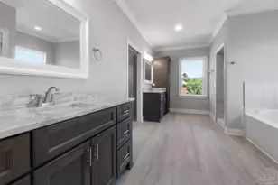 2041 Grayson Dr, Navarre, FL 32566 - Photo 18