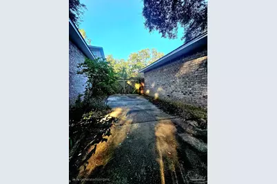 6148 The Oaks Ln #B, Pensacola, FL 32504 - Photo 14