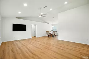 5457 Windham Rd, Milton, FL 32570 - Photo 8