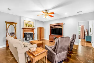 2301 Parker Rd, Cantonment, FL 32533 - Photo 12