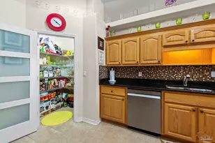 2424 Pineneedle Dr, Navarre, FL 32566 - Photo 16