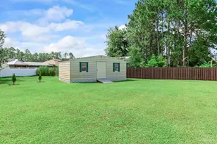 2424 Pineneedle Dr, Navarre, FL 32566 - Photo 52