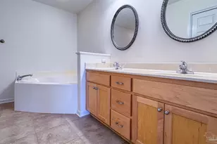 1342 Tiger Lake Dr, Gulf Breeze, FL 32563 - Photo 20