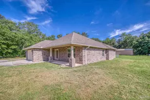 6218 Audubon Dr, Milton, FL 32570 - Photo 2