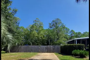 2556 Granada Camino, Pensacola, FL 32507 - Photo 38
