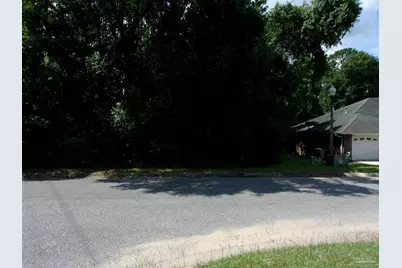 6001 Toulouse Dr, Pensacola, FL 32505 - Photo 2