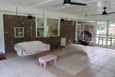 4866 Blakemore Dr, Pace, FL 32571 - Photo 2