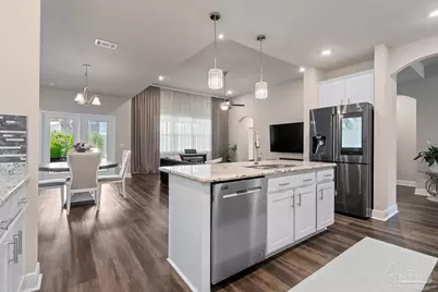 3552 Pelican Bay Cir, Gulf Breeze, FL 32563 - Photo 32