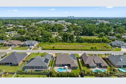 3552 Pelican Bay Cir, Gulf Breeze, FL 32563 - Photo 10
