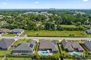 3552 Pelican Bay Cir, Gulf Breeze, FL 32563 - Photo 10